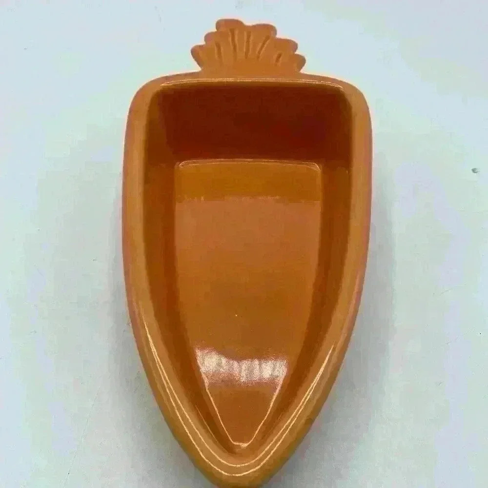 Chantal 93-CA12 Orange Carrot Shaped Baking Bakeware Dish 1 Cup